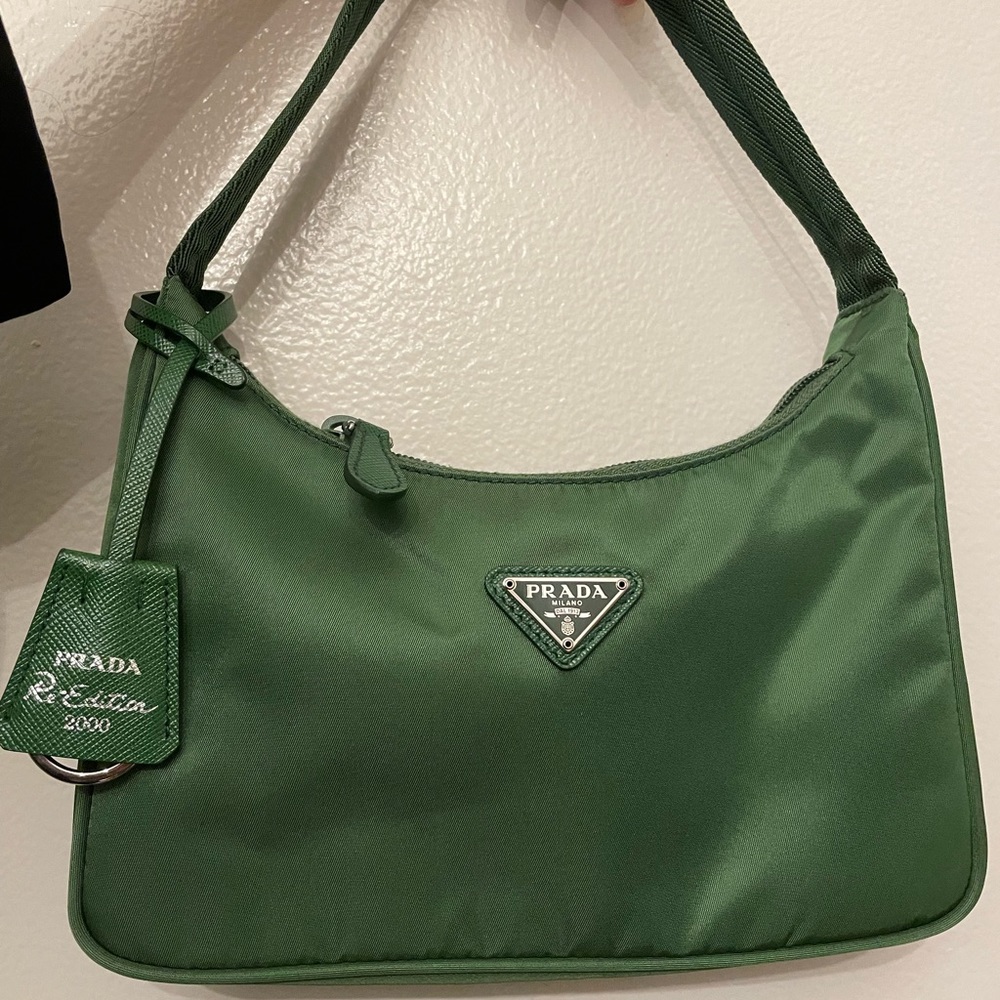 PRADA RE-EDITION 2000 GREEN